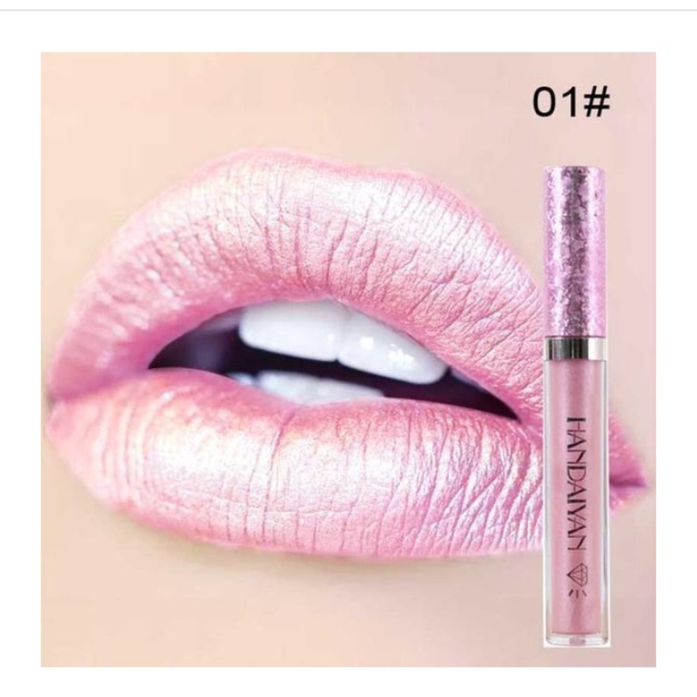 Glitzy lipgloss